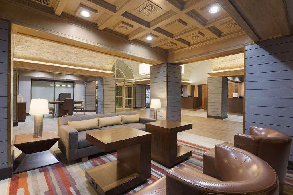 Embassy Suites By Hilton Ел Пасо Интериор снимка